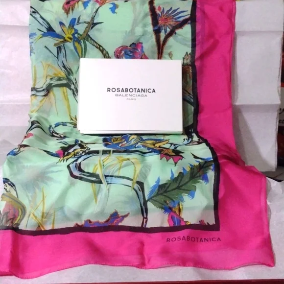 BALENCLAGA Rosabotanica Silk Vibrant Colours NWT - Picture 1 of 14